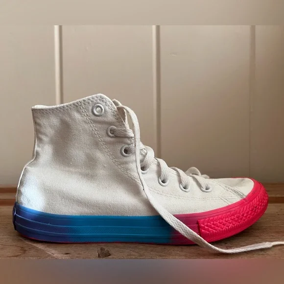 Converse All Star high top kids shoes with pink to blue gradient souls, size 3 - Picture 5 of 6